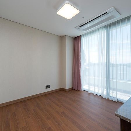 Stanford Hotel&Resort Tongyeong Rum bild