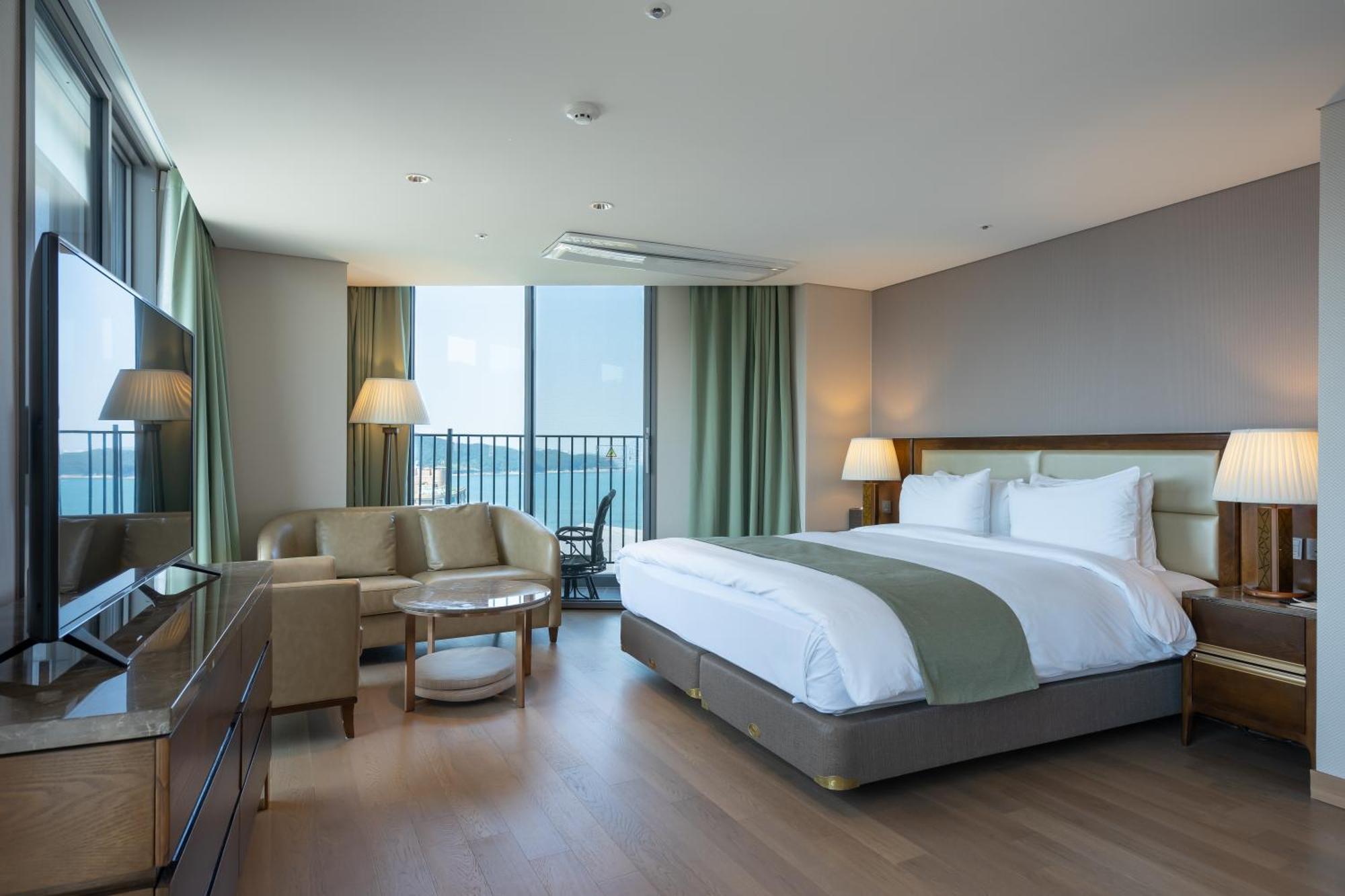 Stanford Hotel&Resort Tongyeong Rum bild